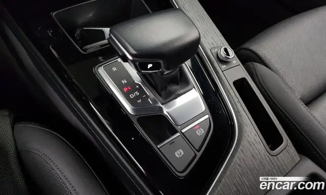 Audi A4 2023 2.0 автомат (гидро), миниатюра 12