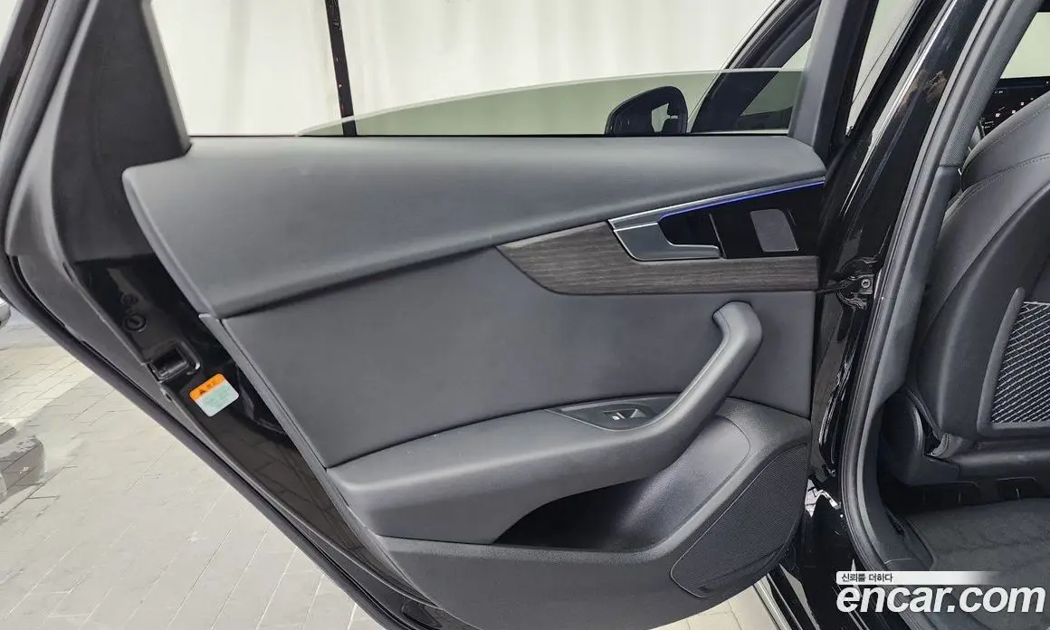 Audi A4 2023 2.0 автомат (гидро), фото 15 Audi A4 2023 2.0 автомат (гидро), фото 15