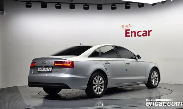 Audi A6 2012 2.0 автомат (гидро), миниатюра 2