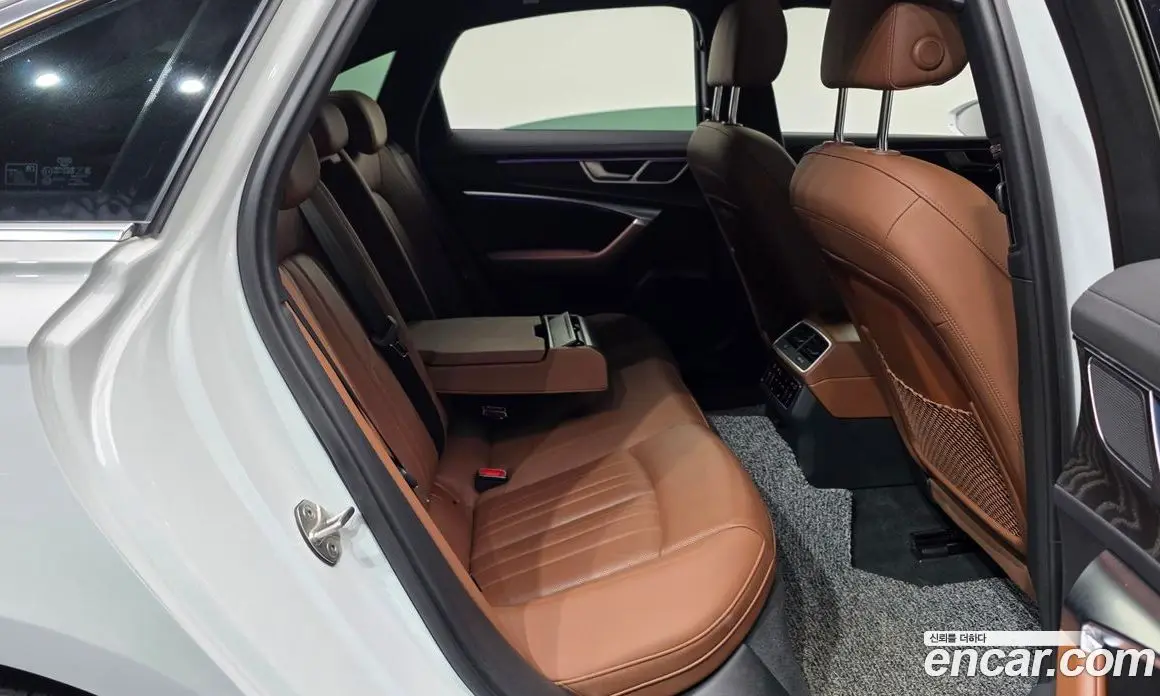 Audi A6 2021 2.0 автомат (гидро), фото 18