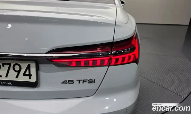 Audi A6 2021 2.0 автомат (гидро), миниатюра 9
