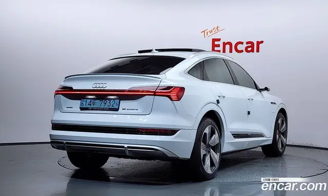 Audi e-tron, 2021, 151 664 км