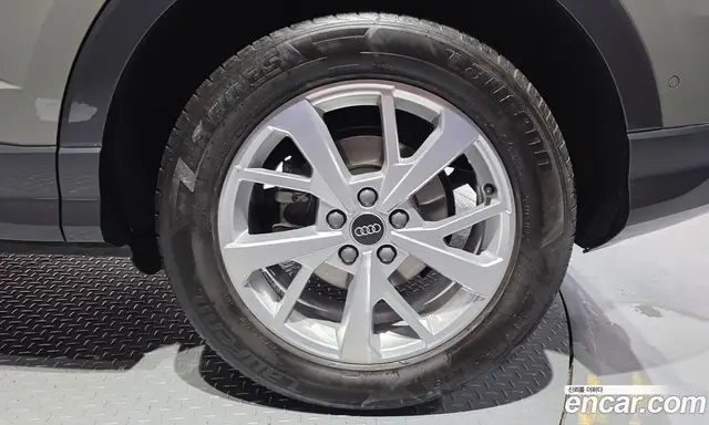 Audi Q3 2023 2.0 автомат (гидро), миниатюра 7 Audi Q3 2023 2.0 автомат (гидро), миниатюра 7