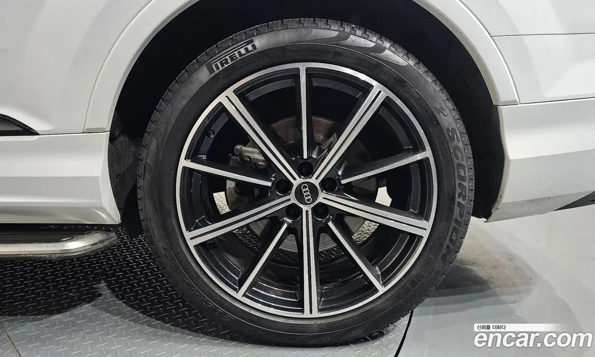 Audi Q7 2021 3.0 автомат (гидро), фото 7 Audi Q7 2021 3.0 автомат (гидро), фото 7