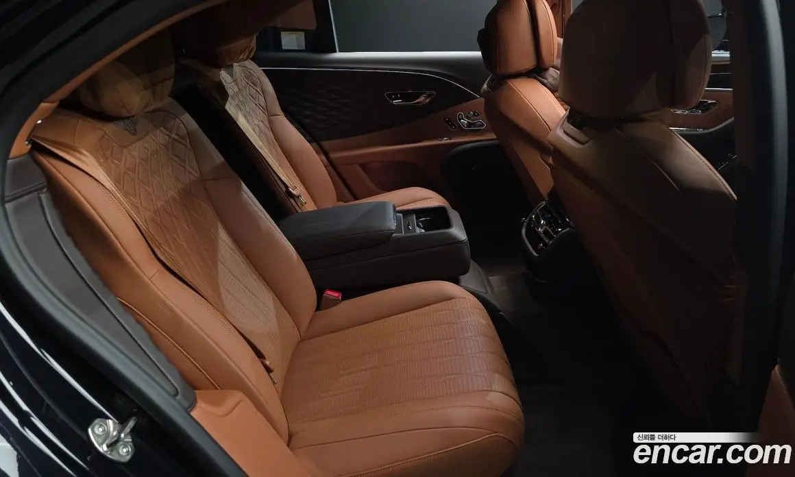 Bentley Flying Spur 2021 4.0 автомат (гидро), фото 17 Bentley Flying Spur 2021 4.0 автомат (гидро), фото 17
