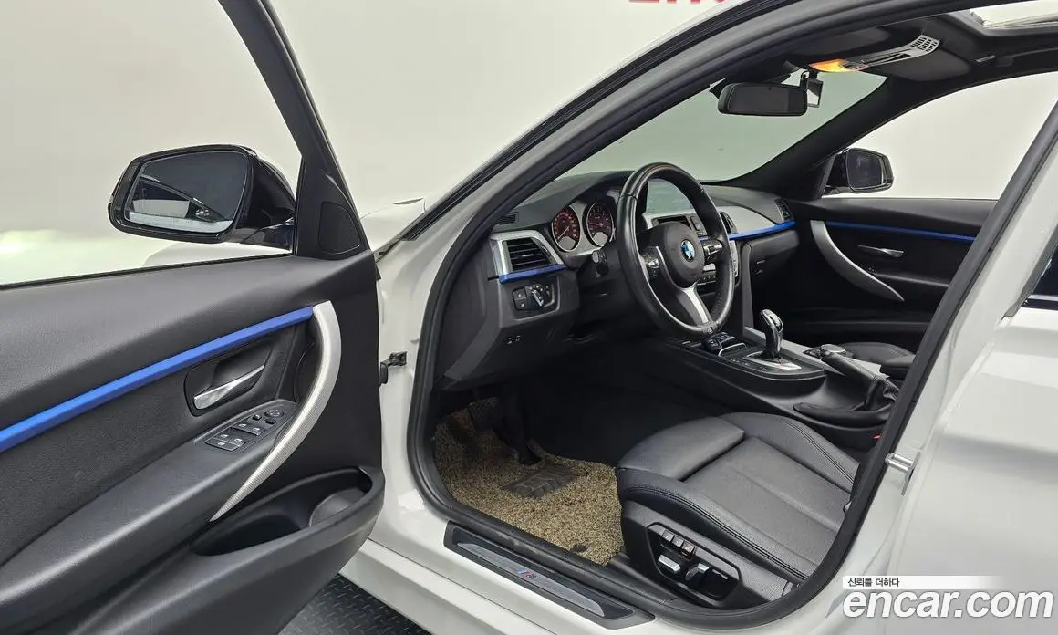 BMW 3 серия 2018 2.0 автомат (гидро), фото 12