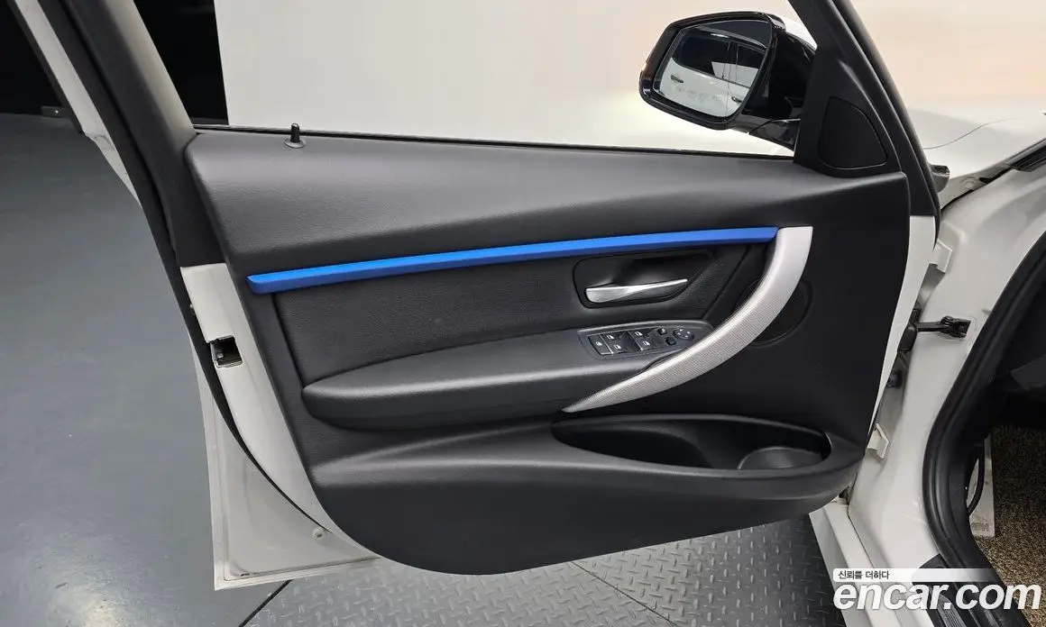 BMW 3 серия 2018 2.0 автомат (гидро), фото 13
