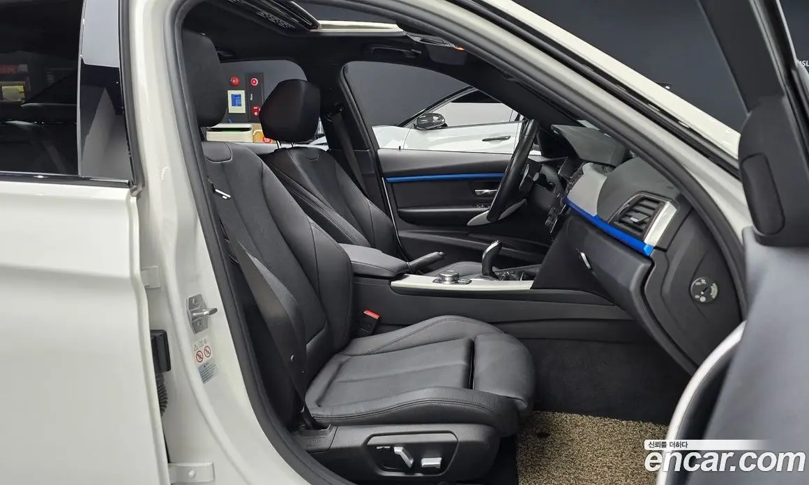 BMW 3 серия 2018 2.0 автомат (гидро), фото 15