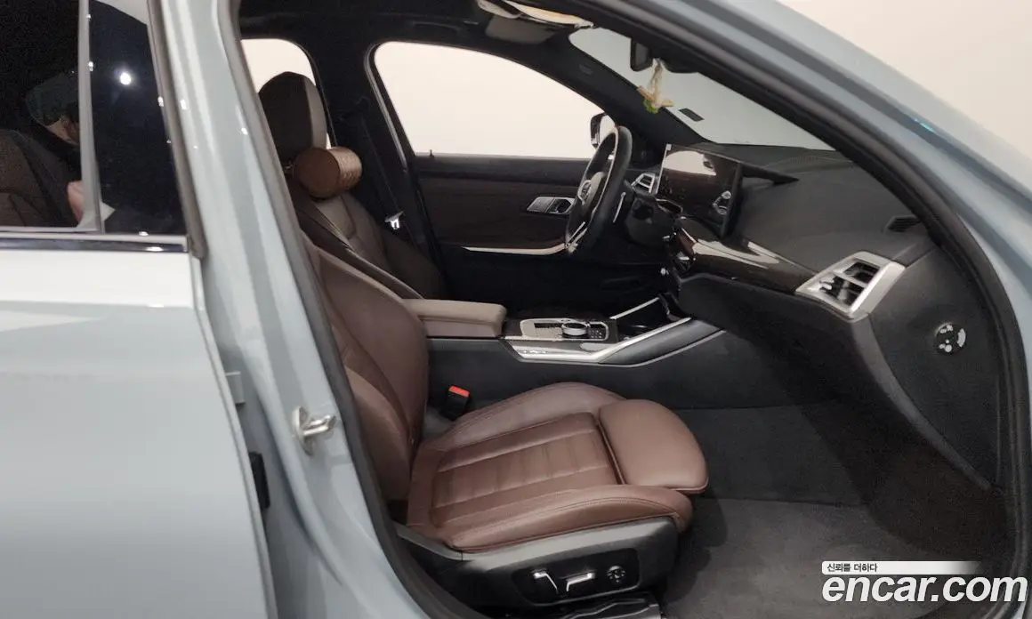 BMW 3 серия 2025 3.0 автомат (гидро), фото 16