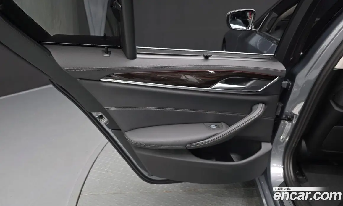 BMW 5 серия 2022 2.0 автомат (гидро), фото 14