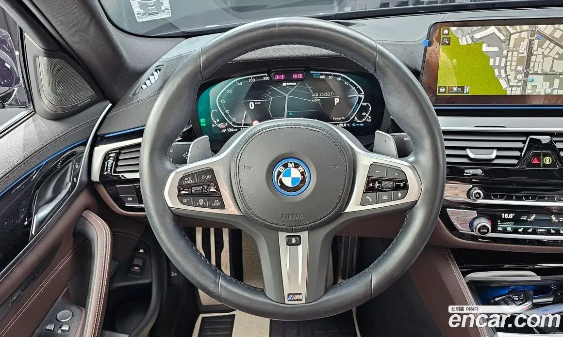 BMW 5 серия 2023 2.0 автомат (гидро), фото 18