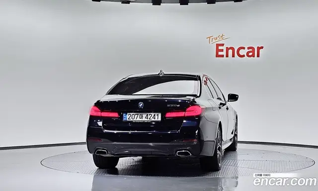 BMW 5 серия 2023 2.0 автомат (гидро), миниатюра 3