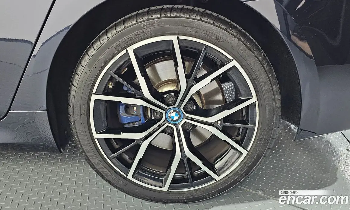 BMW 5 серия 2023 2.0 автомат (гидро), фото 6