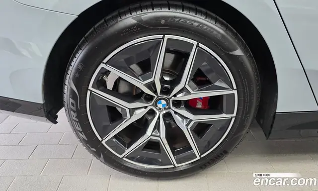 BMW 5 серия 2025 2.0 автомат (гидро), миниатюра 5 BMW 5 серия 2025 2.0 автомат (гидро), миниатюра 5
