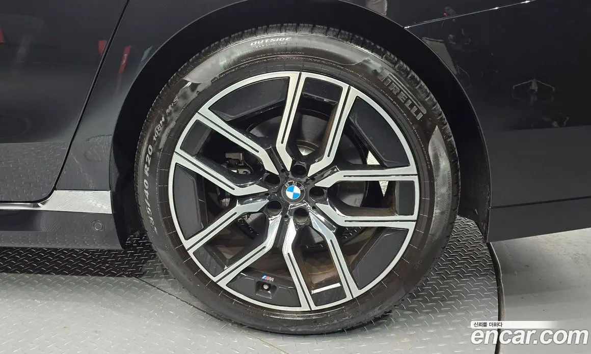 BMW 7 серия 2025 3.0 автомат (гидро), фото 6 BMW 7 серия 2025 3.0 автомат (гидро), фото 6
