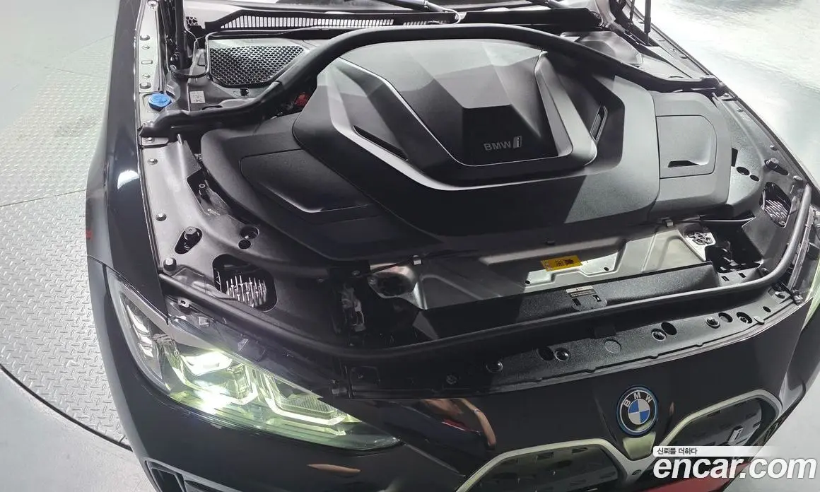 BMW i4 2022 0.2 автомат (гидро), фото 6
