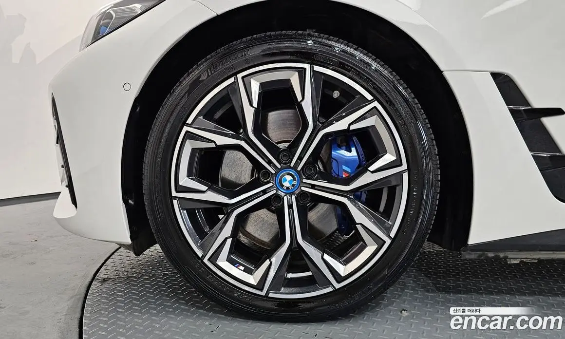 BMW i4 2022 0.2 автомат (гидро), фото 5 BMW i4 2022 0.2 автомат (гидро), фото 5