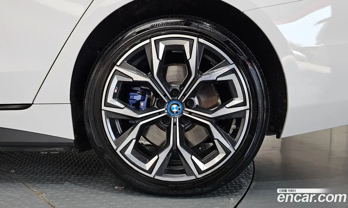 BMW i4 2022 0.2 автомат (гидро), фото 7 BMW i4 2022 0.2 автомат (гидро), фото 7
