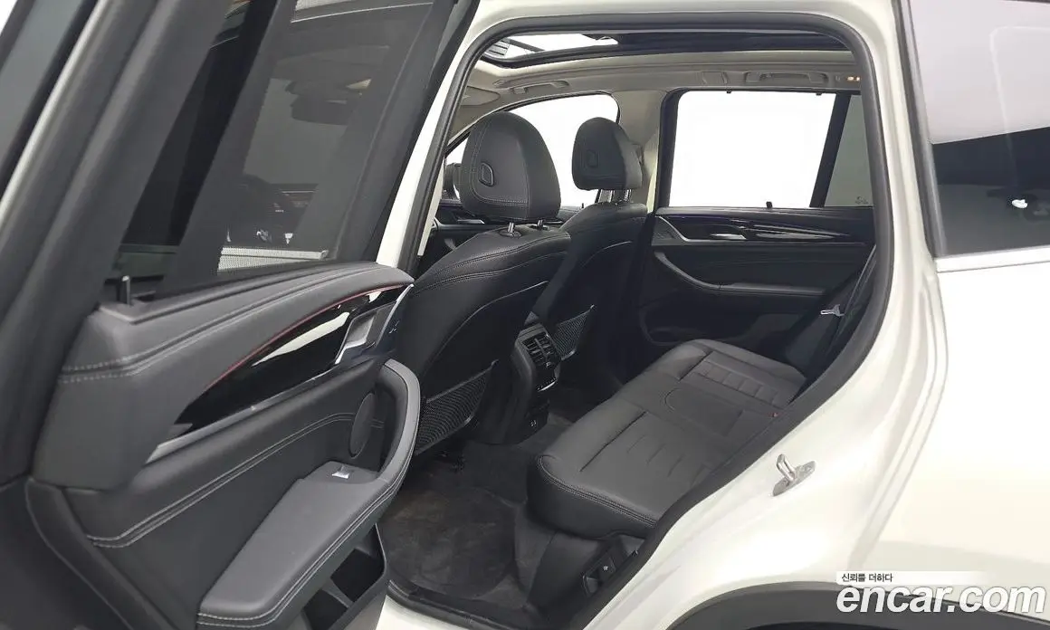 BMW X3 2023 2.0 автомат (гидро), фото 16
