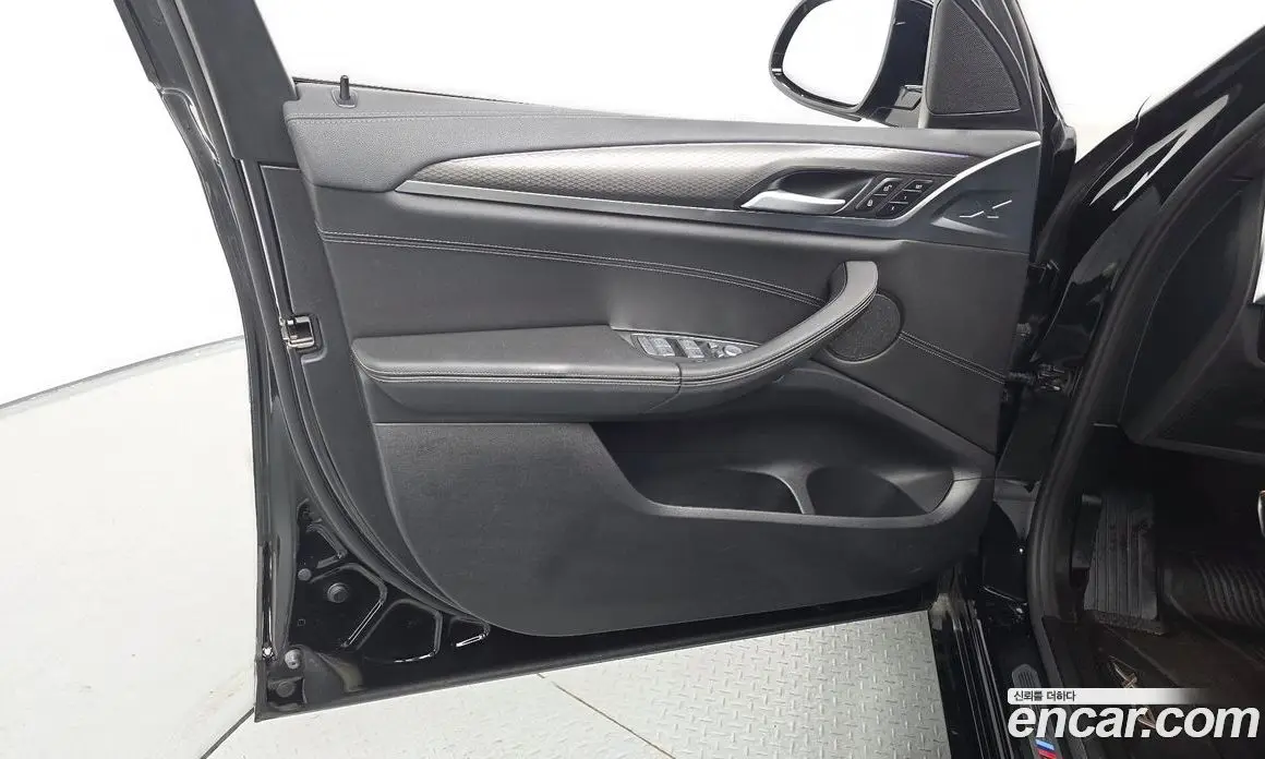 BMW X3 2024 2.0 автомат (гидро), фото 14 BMW X3 2024 2.0 автомат (гидро), фото 14