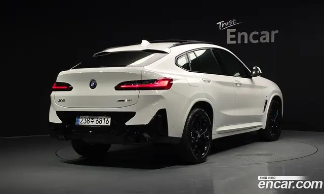 BMW X4 2025 2.0 автомат (гидро), миниатюра 2