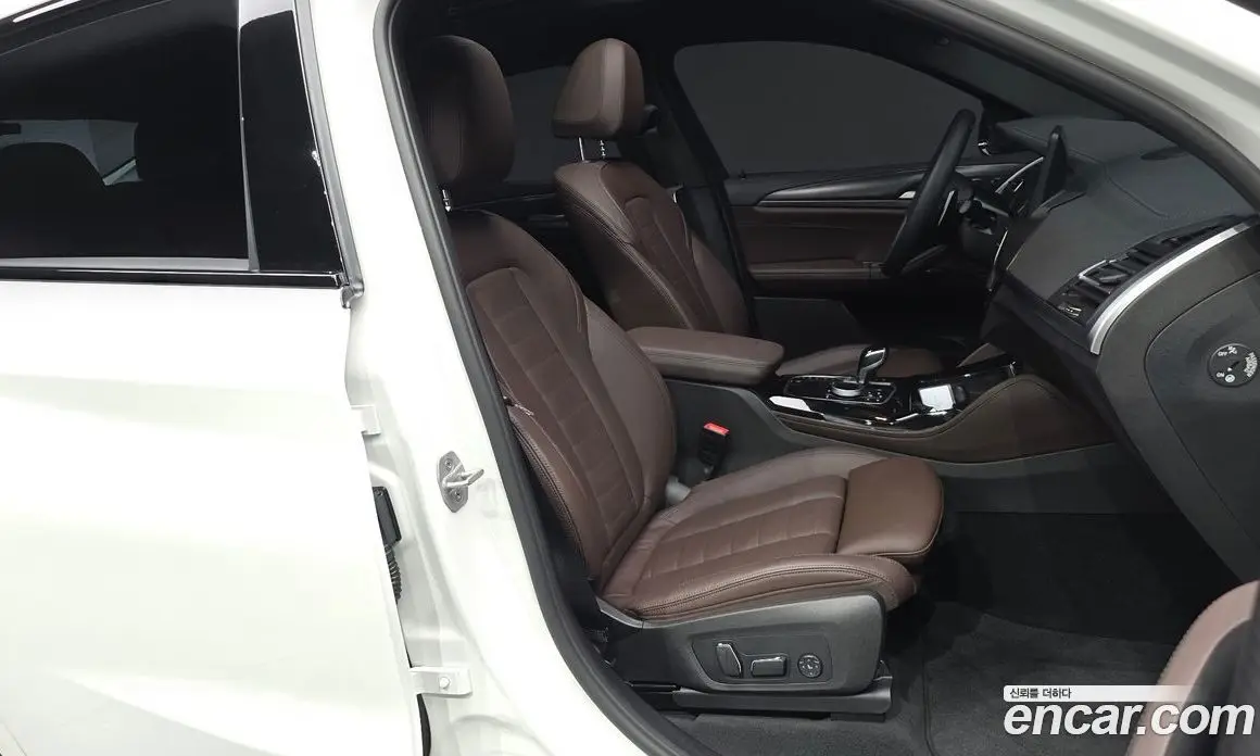 BMW X4 2025 2.0 автомат (гидро), фото 17