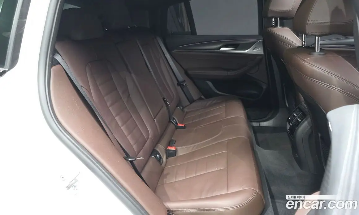 BMW X4 2025 2.0 автомат (гидро), фото 18