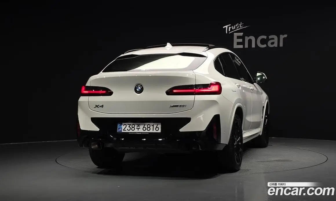 BMW X4 2025 2.0 автомат (гидро), фото 4