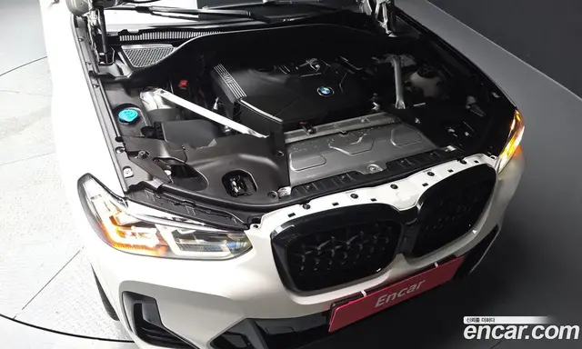 BMW X4 2025 2.0 автомат (гидро), миниатюра 6