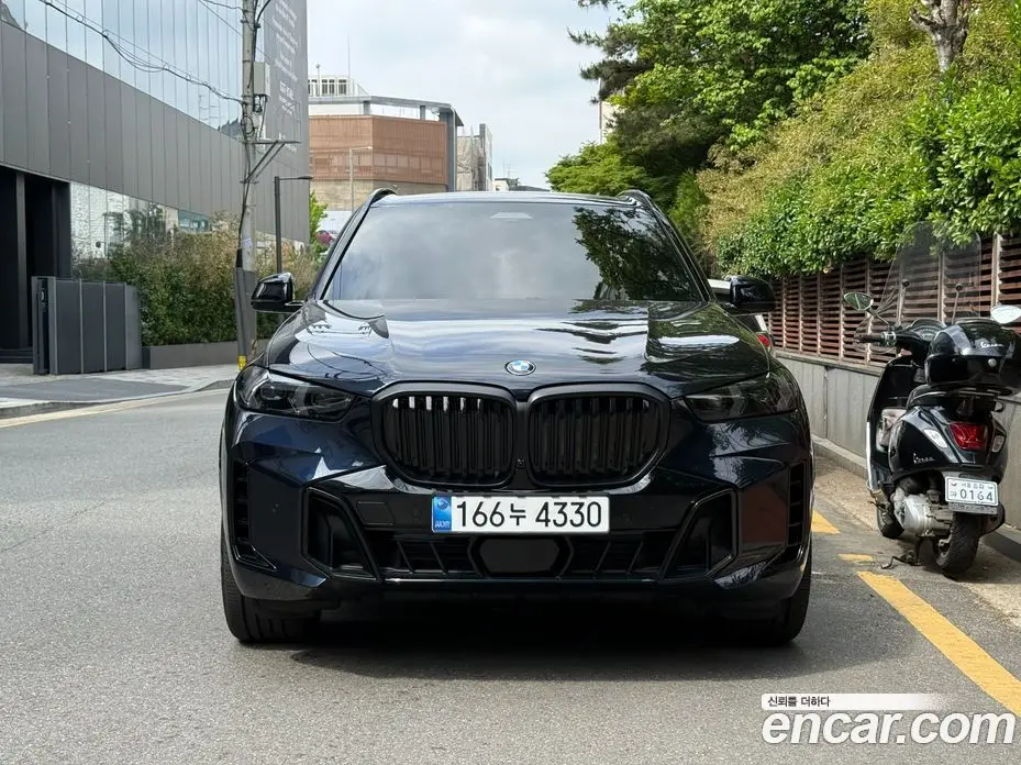 BMW X5 2025 3.0 автомат (гидро), фото 3