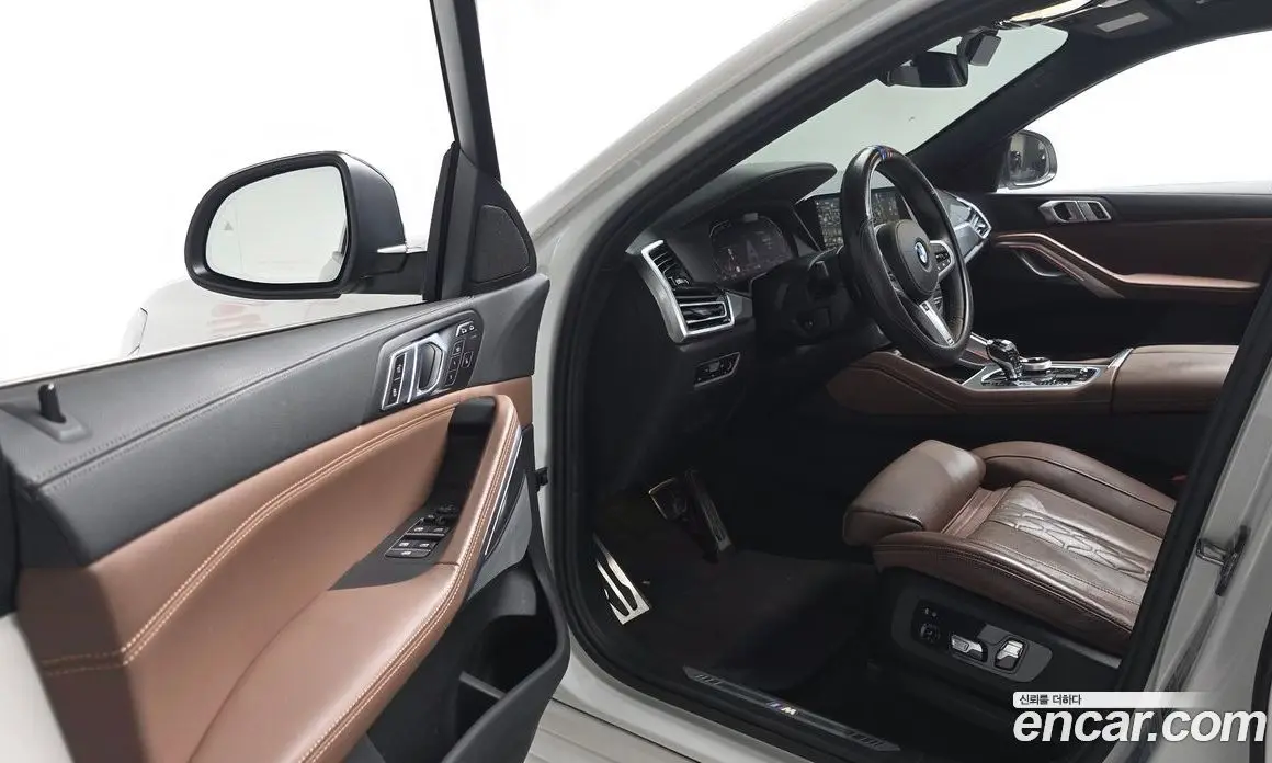 BMW X6 2022 3.0 автомат (гидро), фото 12