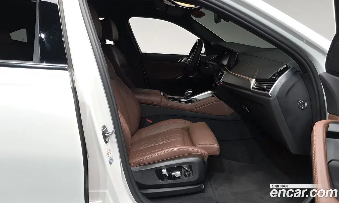 BMW X6 2022 3.0 автомат (гидро), фото 15