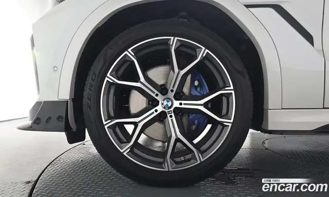 BMW X6 2022 3.0 автомат (гидро), миниатюра 4