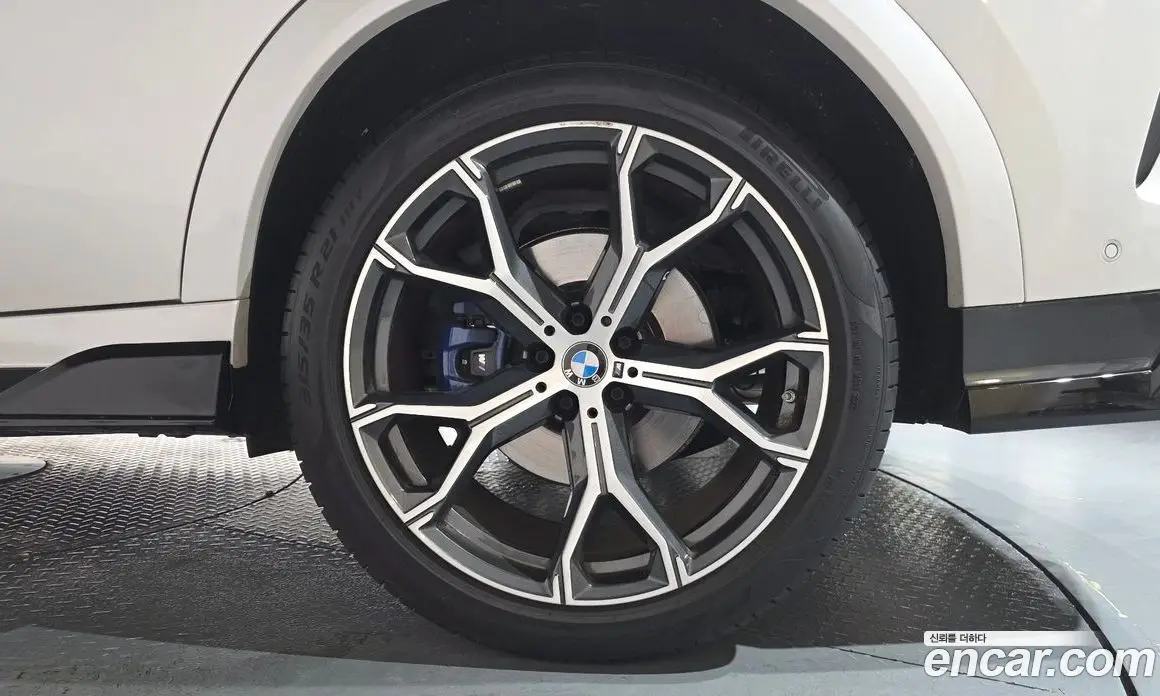 BMW X6 2022 3.0 автомат (гидро), фото 6