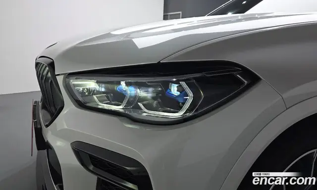 BMW X6 2022 3.0 автомат (гидро), миниатюра 7