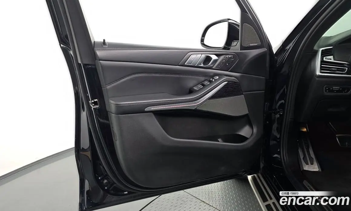 BMW X7 2021 3.0 автомат (гидро), фото 14