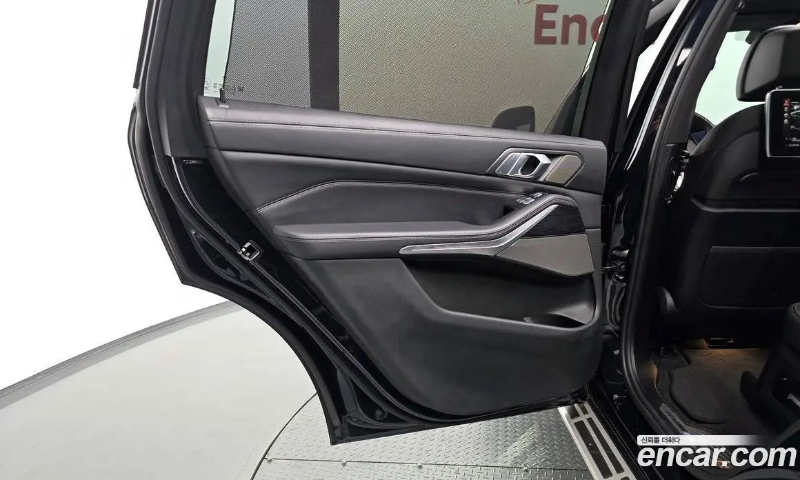BMW X7 2021 3.0 автомат (гидро), фото 15