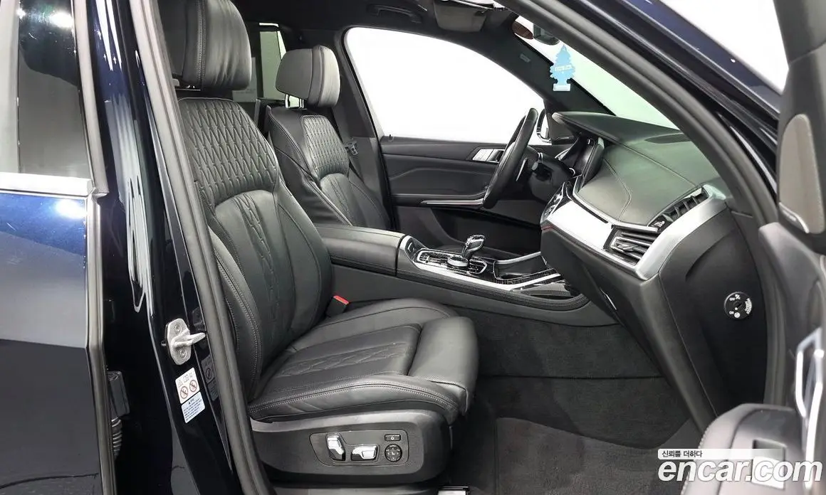 BMW X7 2021 3.0 автомат (гидро), фото 16