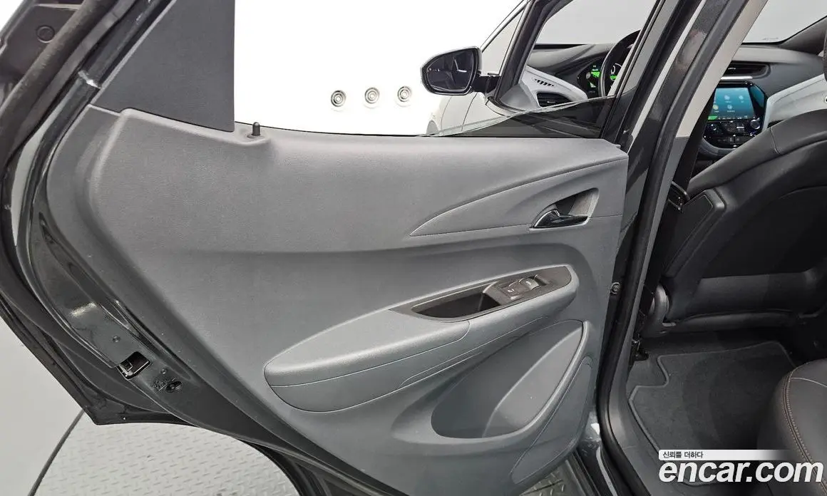 Chevrolet Bolt EV 2020 0.2 автомат (гидро), фото 15 Chevrolet Bolt EV 2020 0.2 автомат (гидро), фото 15
