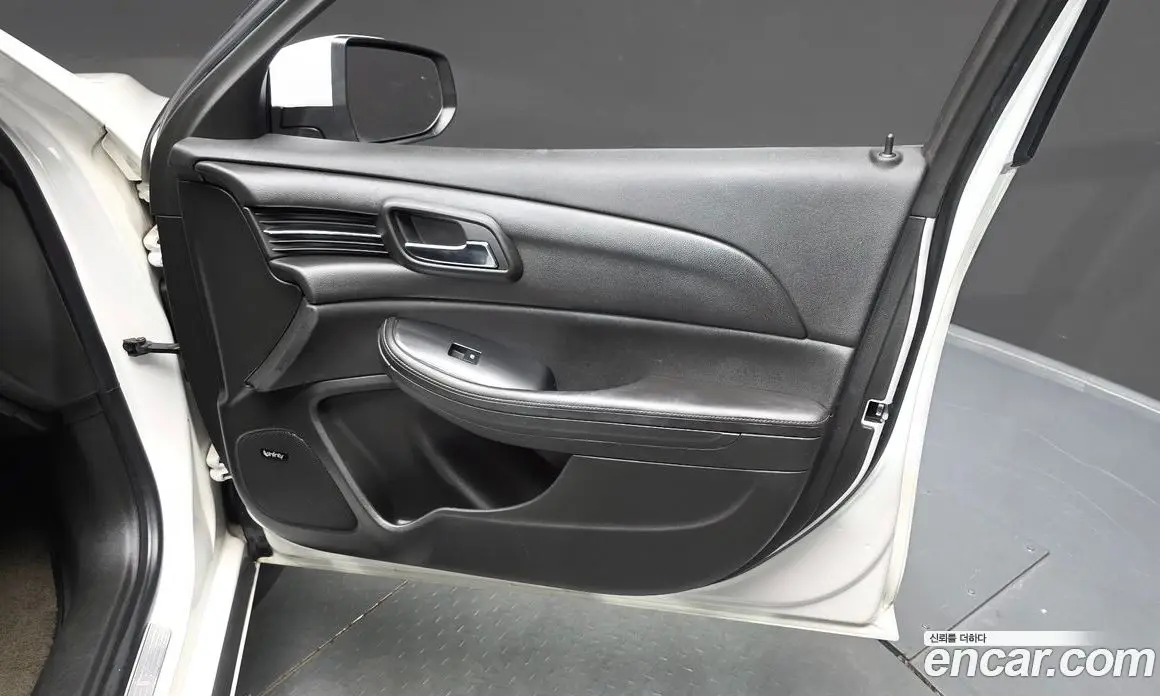 Chevrolet Malibu 2015 2.0 автомат (гидро), фото 14 Chevrolet Malibu 2015 2.0 автомат (гидро), фото 14