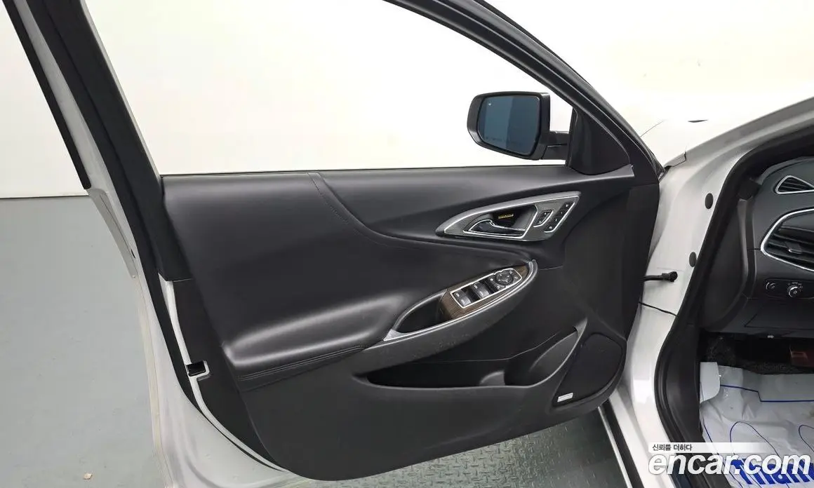 Chevrolet Malibu 2016 2.0 автомат (гидро), фото 14 Chevrolet Malibu 2016 2.0 автомат (гидро), фото 14