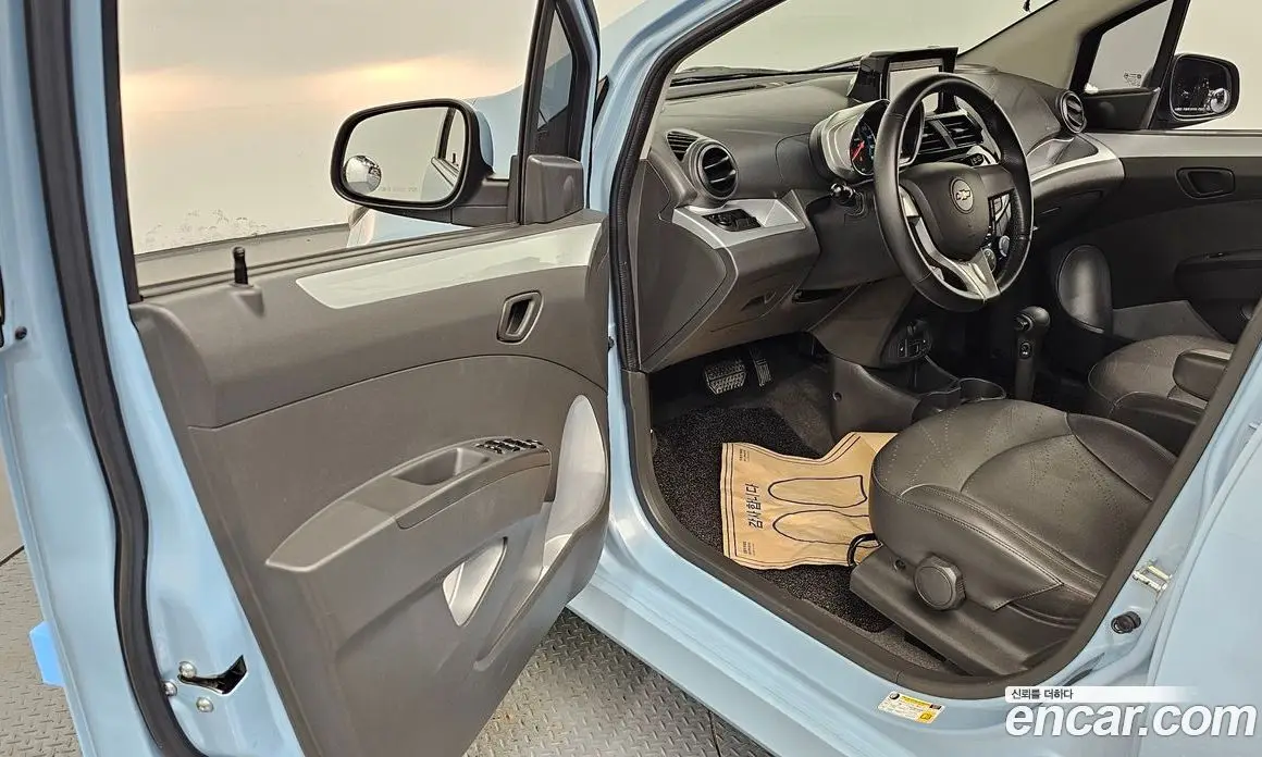 Chevrolet Spark 2014 1.0 автомат (гидро), фото 13