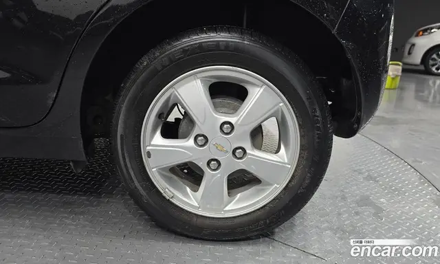 Chevrolet Spark 2015 1.0 автомат (гидро), миниатюра 5