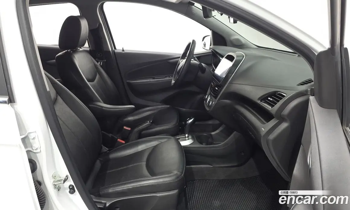 Chevrolet Spark 2016 1.0 автомат (гидро), фото 13
