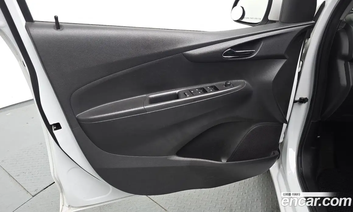 Chevrolet Spark 2016 1.0 автомат (гидро), фото 14