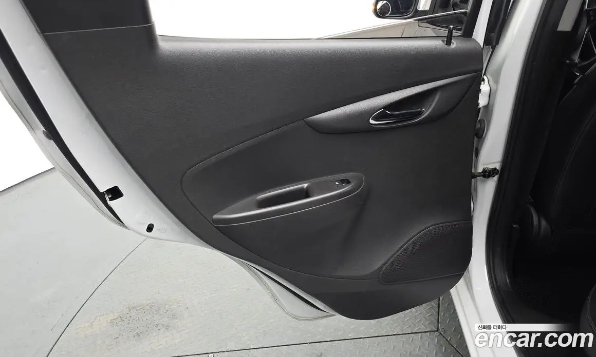 Chevrolet Spark 2016 1.0 автомат (гидро), фото 15