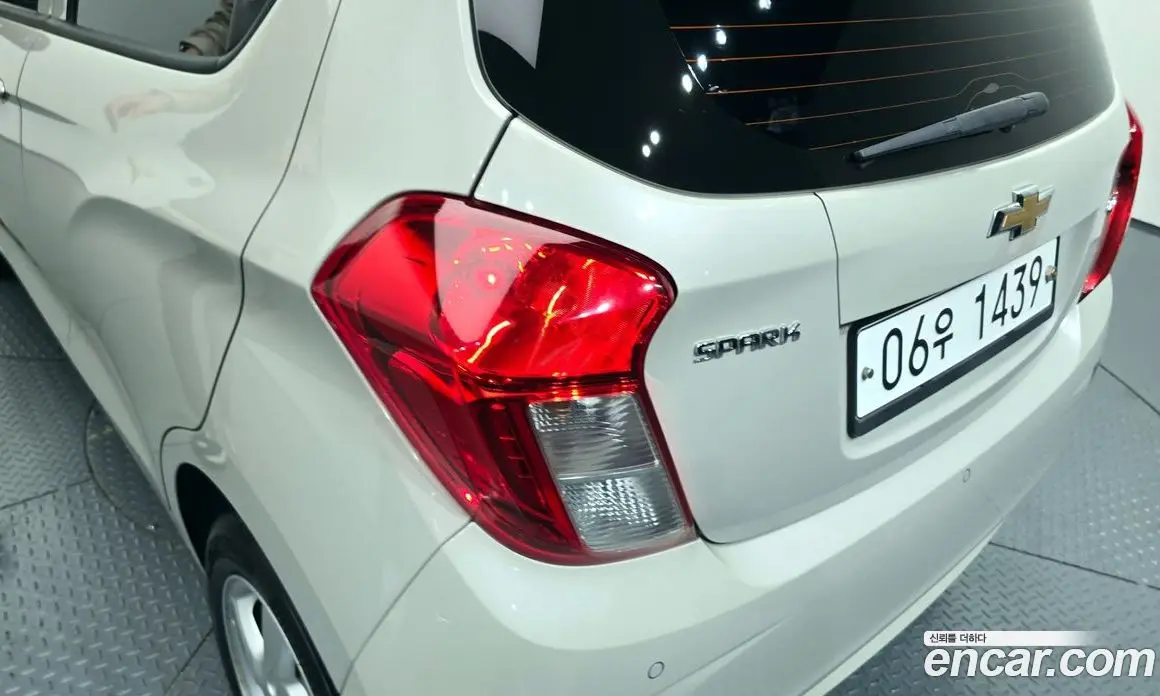 Chevrolet Spark 2017 1.0 автомат (гидро), фото 9