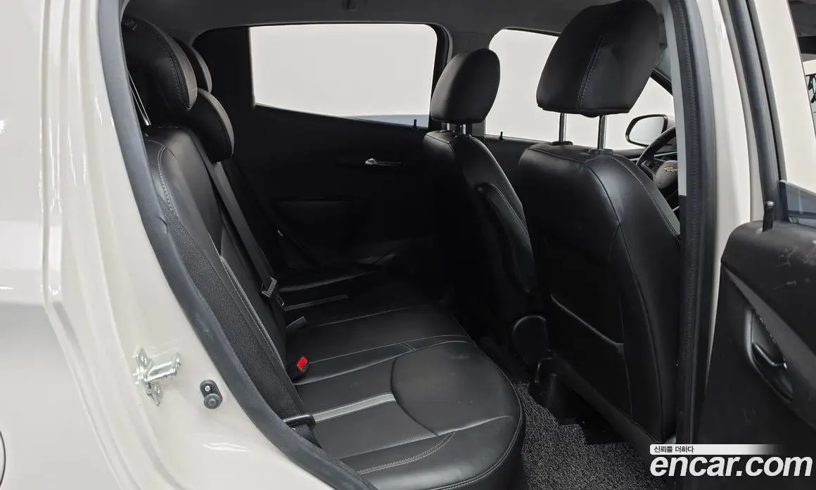 Chevrolet Spark 2021 1.0 автомат (гидро), фото 17