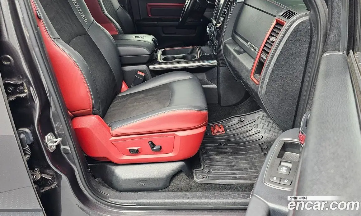 Dodge Ram Pick Up 2015 5.7 автомат (гидро), фото 15