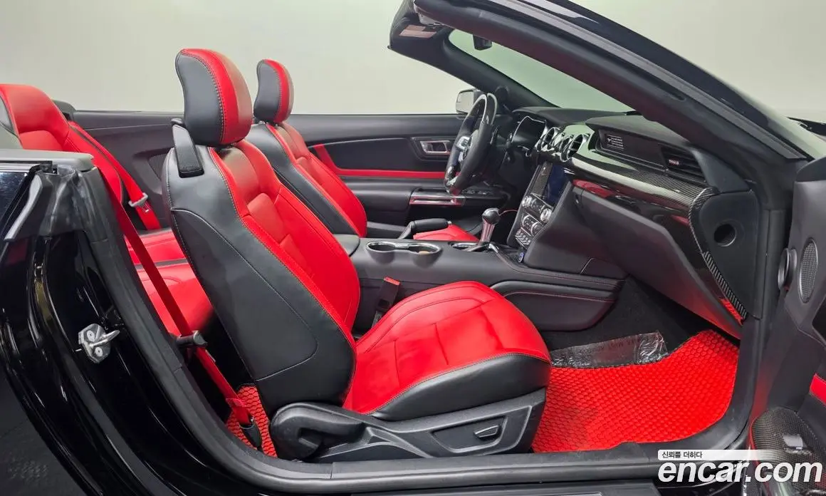 Ford Mustang 2020 5.0 автомат (гидро), фото 17